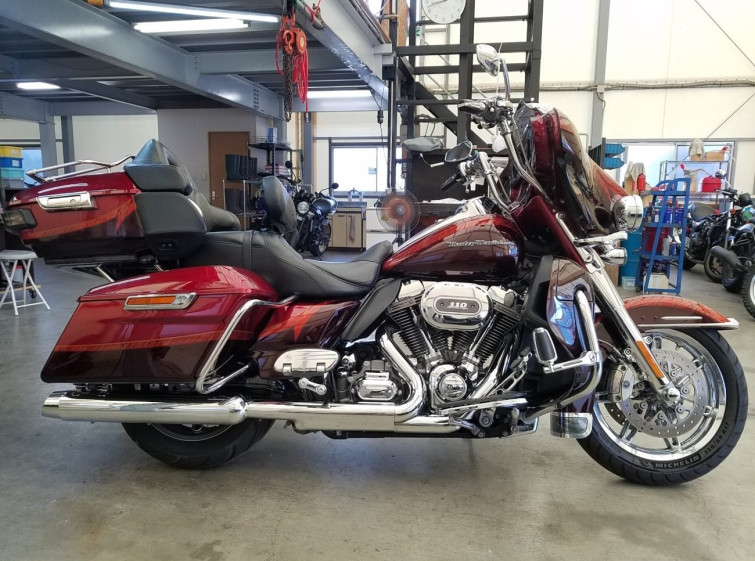 Мотоцикл HD ELECTRA GLIDE FLHTKSE1800 с пробегом 63881 km