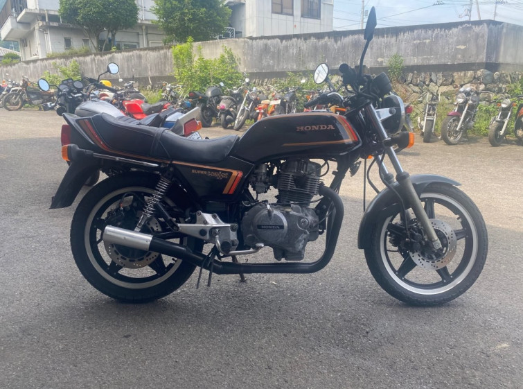 Мотоцикл Honda CB250 SUPER HAWK с пробегом 9889 km