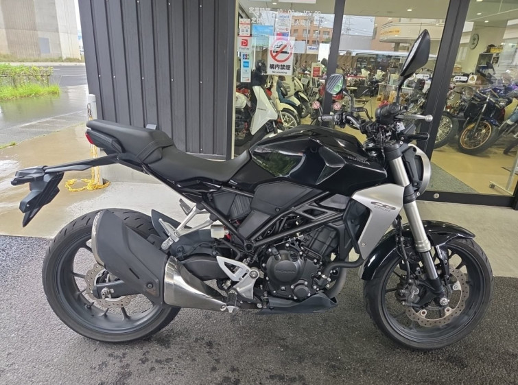 Мотоцикл Honda CB250R з пробігом 8671 km
