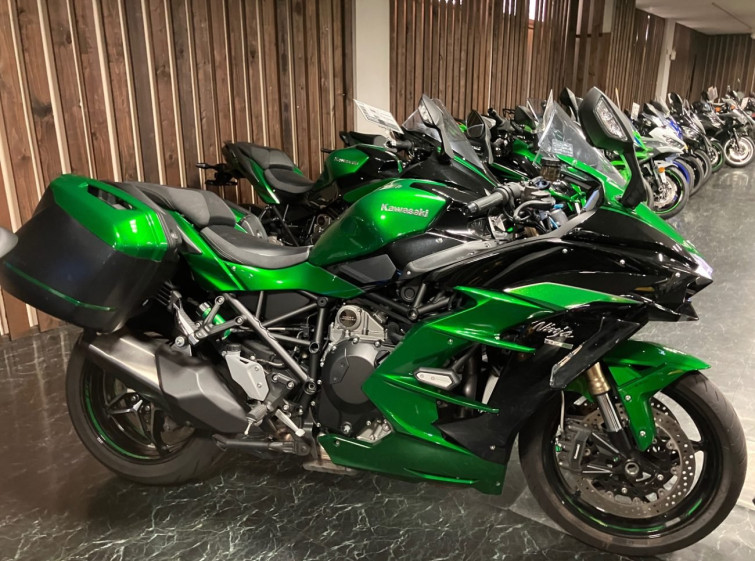 Мотоцикл Kawasaki NINJA H2 SX SE з пробігом 9886 km