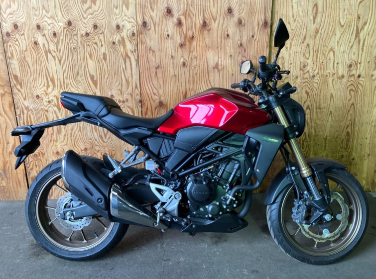 Мотоцикл Honda CB250R з пробігом 985 km