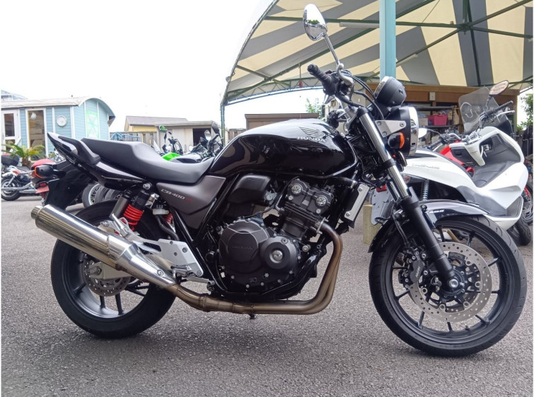 Мотоцикл Honda CB400SFA з пробігом 26786 km