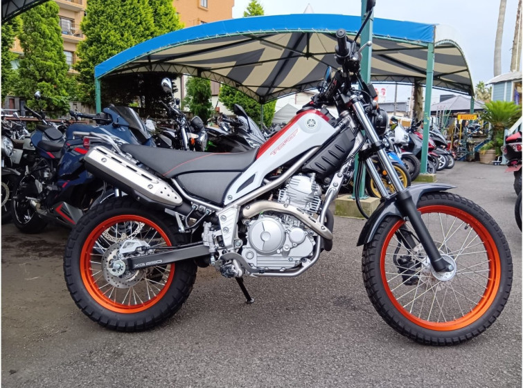 Мотоцикл Yamaha TRICKER з пробігом 172 km