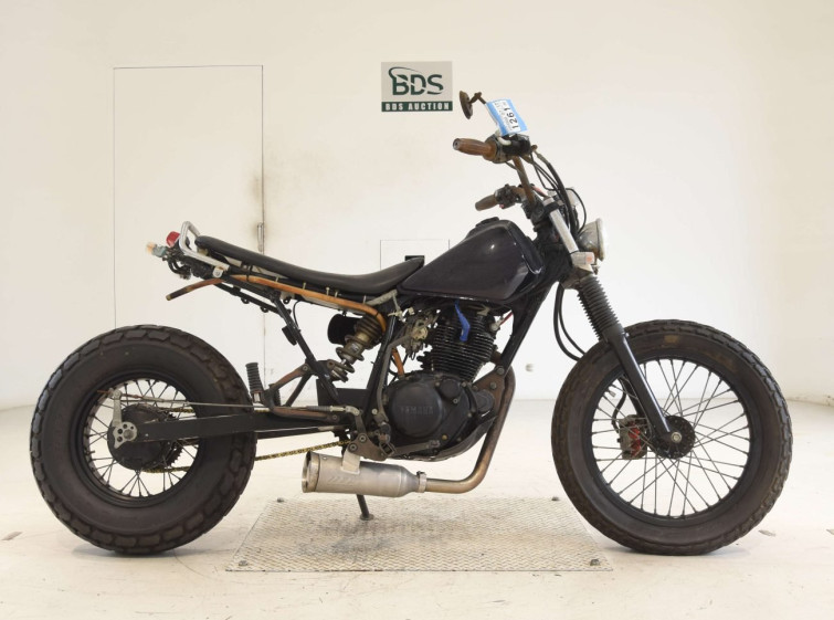 Мотоцикл Yamaha TW225 с пробегом 23002 km
