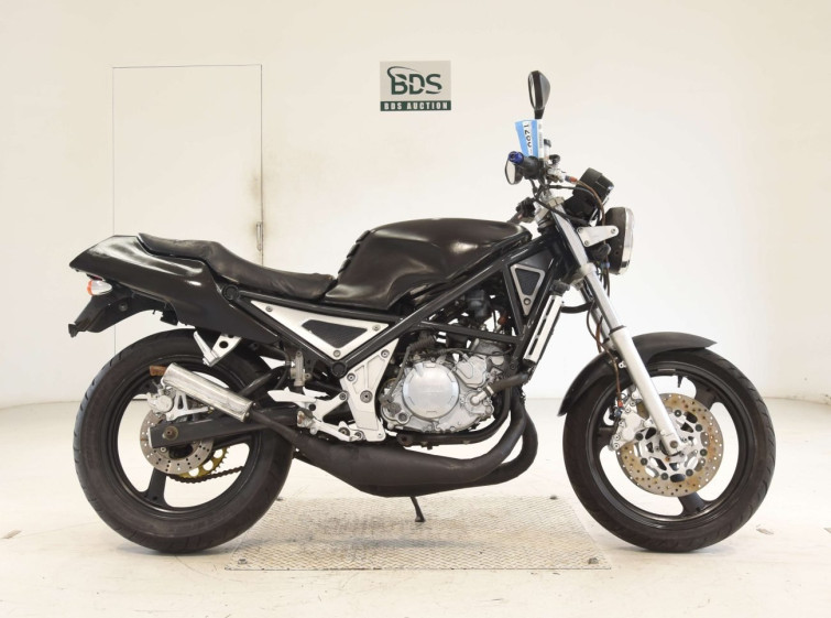 Мотоцикл Yamaha R1-Z з пробігом 26605 km