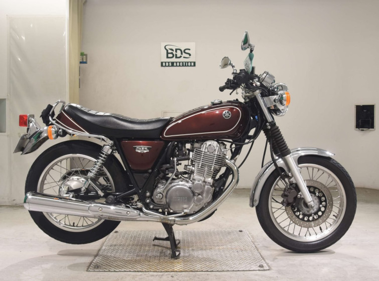 Мотоцикл Yamaha SR400 з пробігом 9975 km