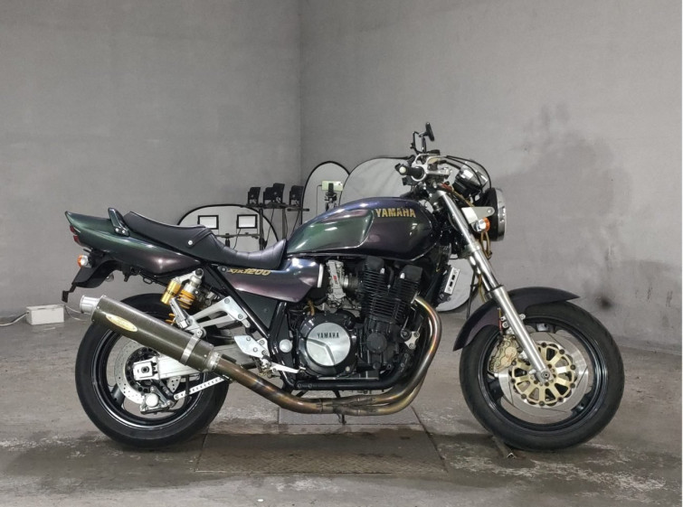 Мотоцикл Yamaha XJR1200 з пробігом 29128 km