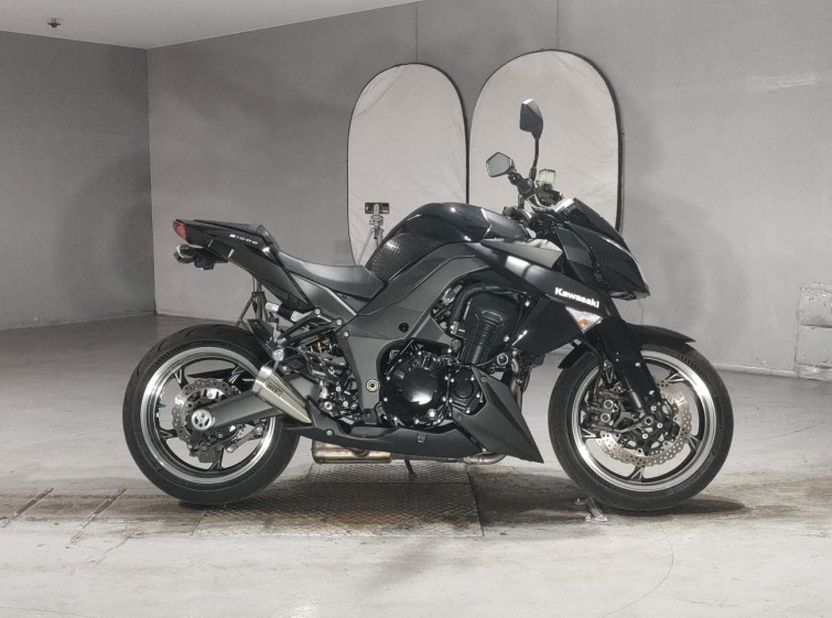 Мотоцикл Kawasaki Z1000 с пробегом 23567 km