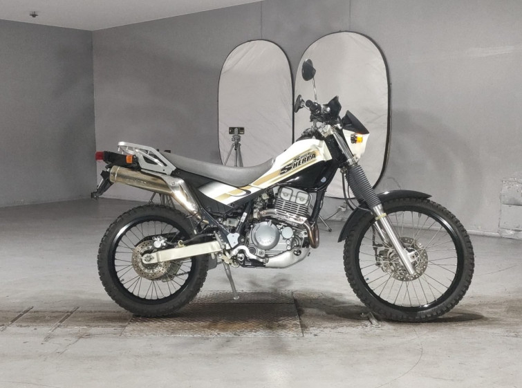 Мотоцикл Kawasaki SUPER SHERPA з пробігом 8395 km