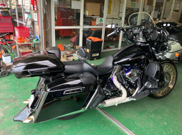 Мотоцикл HD STREET GLIDE FLHXSE1800 з пробігом 13987 km