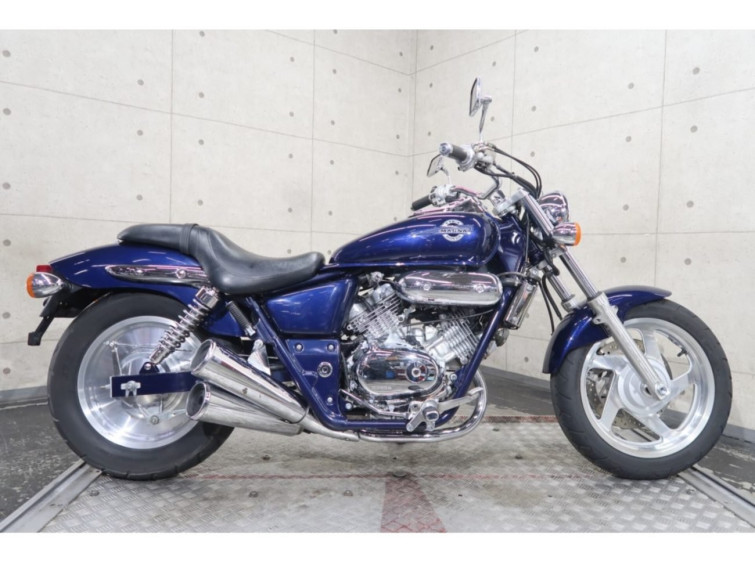 Мотоцикл Honda MAGNA250 з пробігом 4839 km