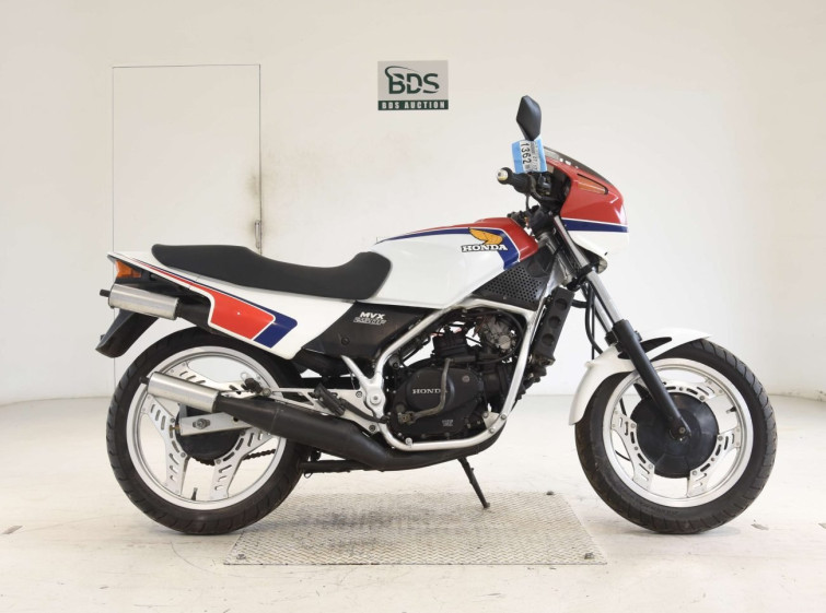Мотоцикл Honda MVX250F з пробігом 11746 km