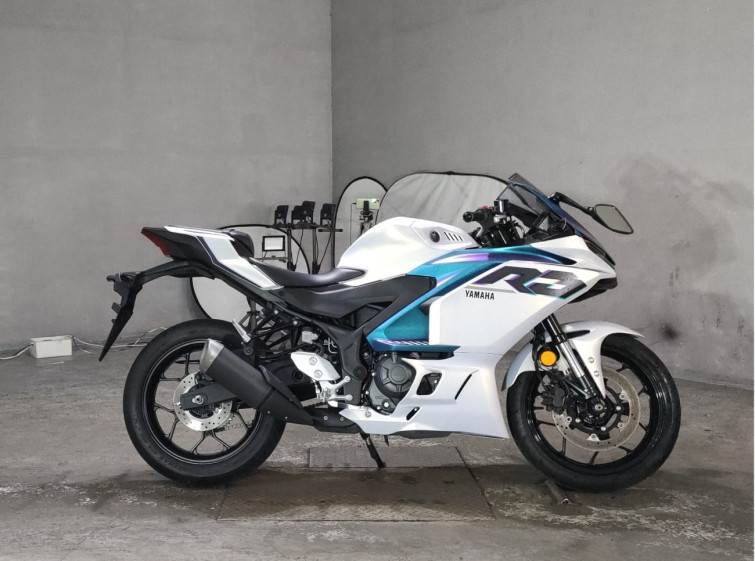 Мотоцикл Yamaha YZF-R3 з пробігом 6138 km