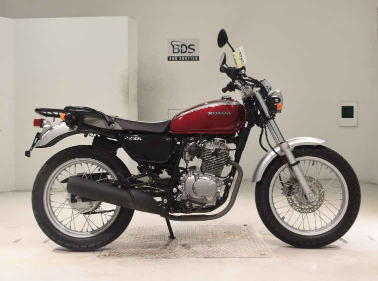 Мотоцикл Honda CB223S з пробігом 7793 km