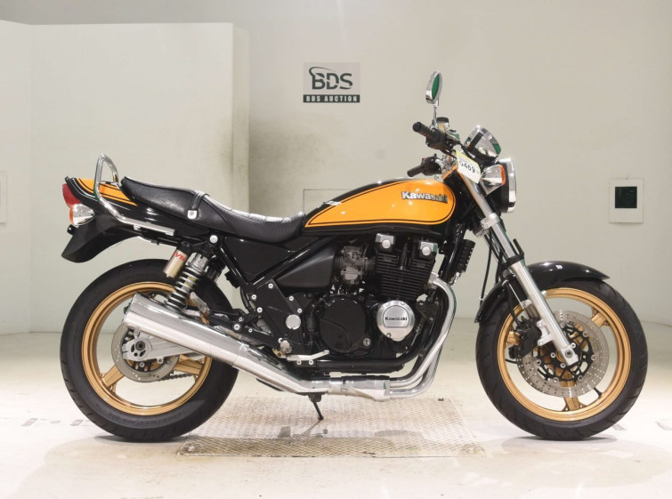 Мотоцикл Kawasaki ZEPHYR400 з пробігом 10799 km