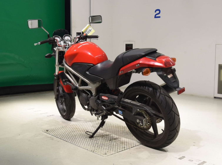 Мотоцикл Honda VTR250 з пробігом 37701 km