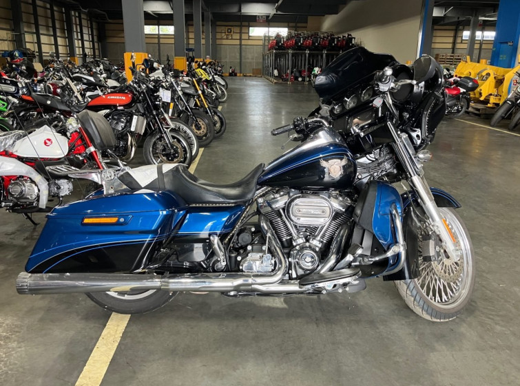Мотоцикл HD SREET GLIDE FLHX1580 з пробігом 12056 km