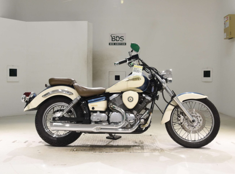 Мотоцикл Yamaha DRAGSTAR XVS250 з пробігом 7574 km