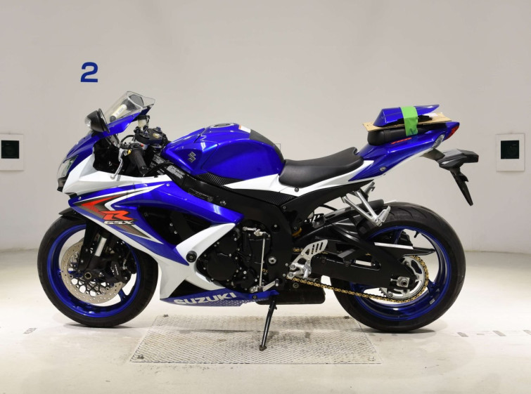 Мотоцикл Suzuki GSX-R750 з пробігом 9514 km