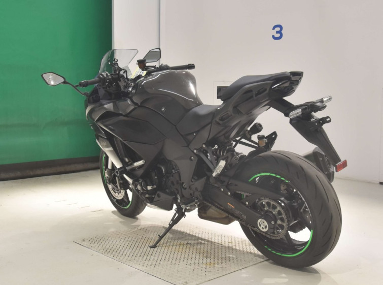 Мотоцикл Kawasaki ninja 1000 sx з пробігом 5806 km