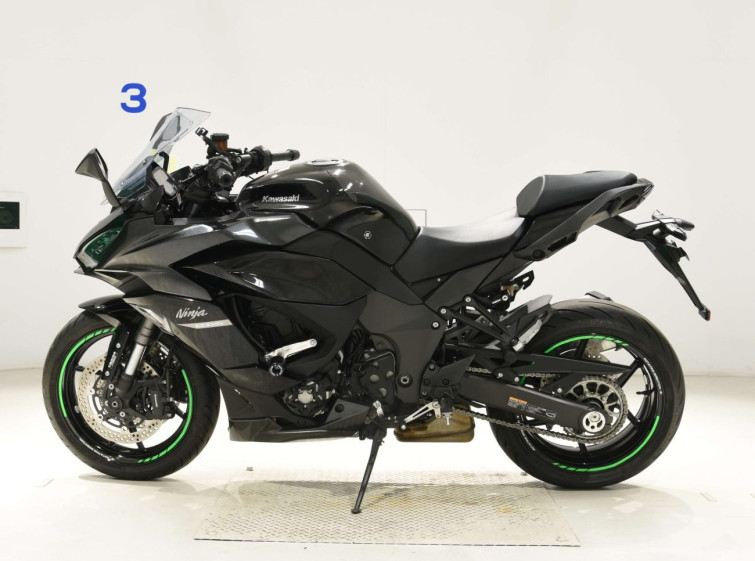 Мотоцикл Kawasaki ninja 1000 sx з пробігом 5806 km