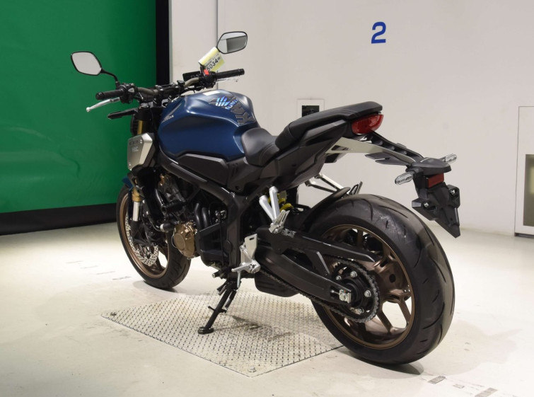 Мотоцикл Honda CB650R з пробігом 4895 km
