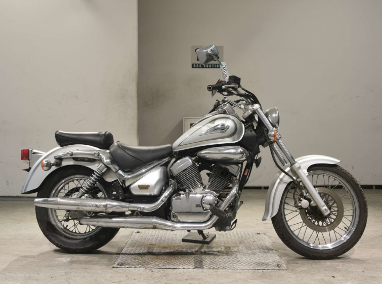 Мотоцикл Suzuki INTRUDER 250LC