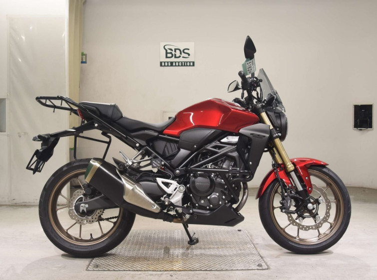 Мотоцикл Honda CB250RA с пробегом 7635 km