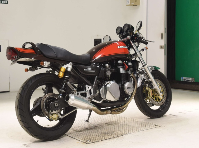 Мотоцикл Kawasaki ZEPHYR750 з пробігом 29743 km