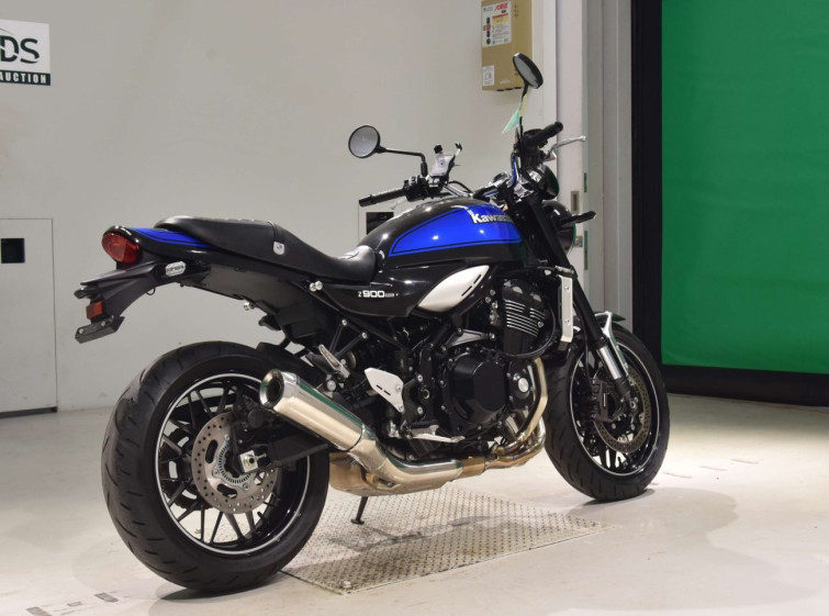 Мотоцикл Kawasaki Z900RS с пробегом 4002 km