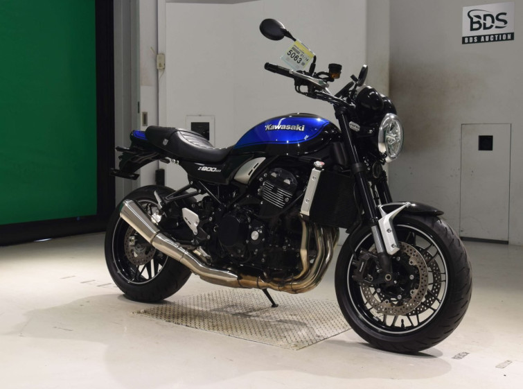 Мотоцикл Kawasaki Z900RS с пробегом 4002 km