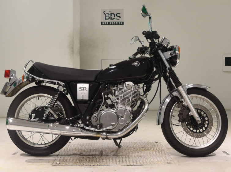 Мотоцикл Yamaha SR400 с пробегом 5418 km