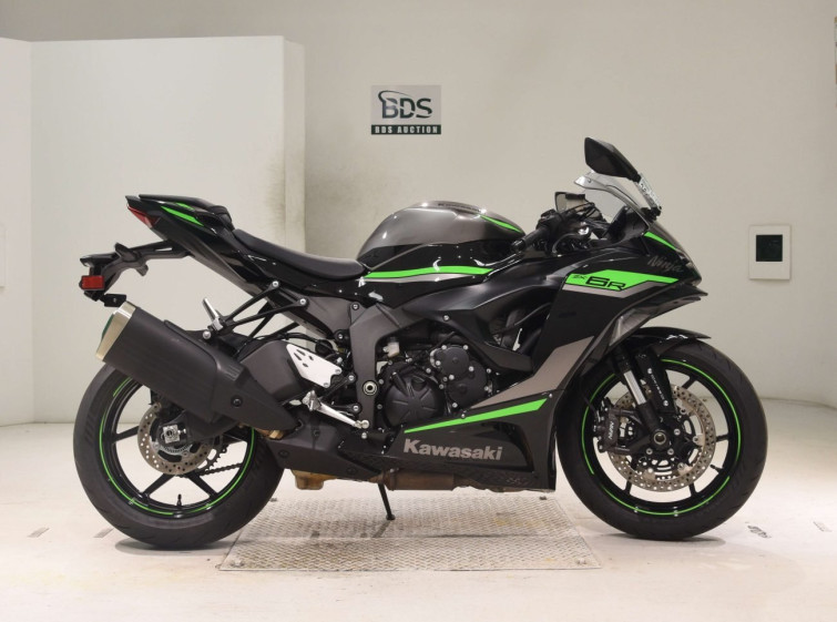 Мотоцикл Kawasaki ZX-6RA с пробегом 2262 km