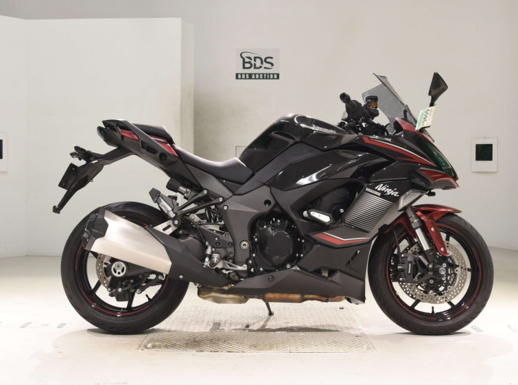Мотоцикл Kawasaki ninja 1000 sx з пробігом 5819 km