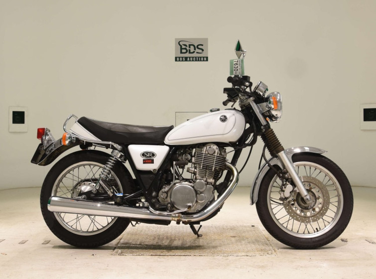 Мотоцикл Yamaha SR400 с пробегом 29769 km