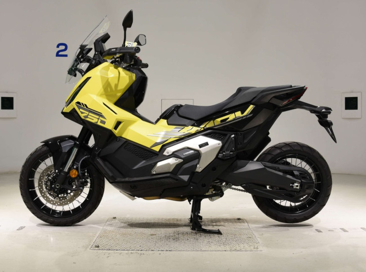 Мотоцикл Honda X-ADV750 з пробігом 487 km