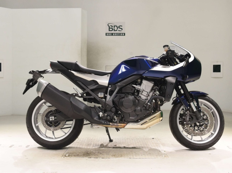 Мотоцикл Honda HAWK11 з пробігом 2207 km