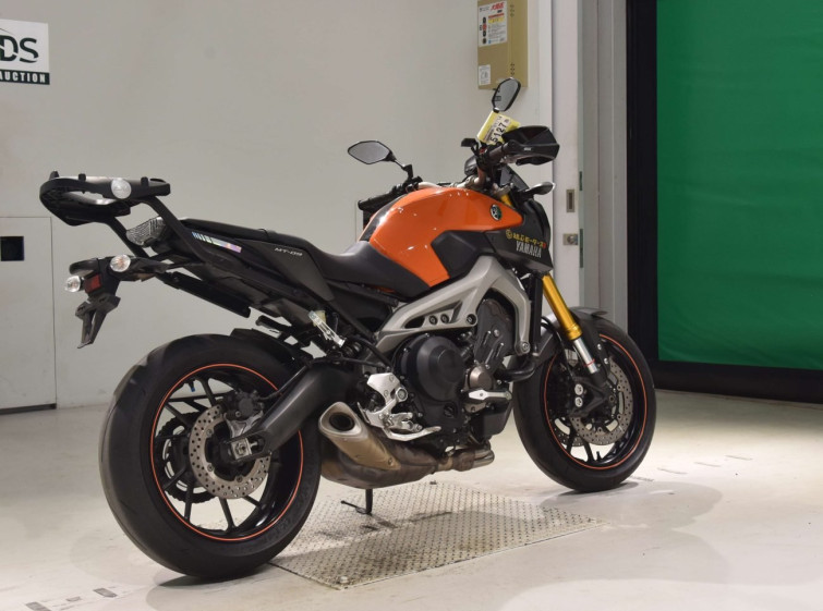 Мотоцикл Yamaha MT-09 з пробігом 17993 km