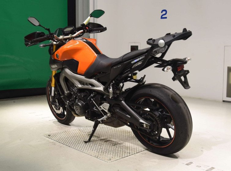Мотоцикл Yamaha MT-09 з пробігом 17993 km