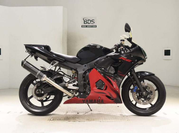 Мотоцикл Yamaha YZF-R6 з пробігом 82072 km