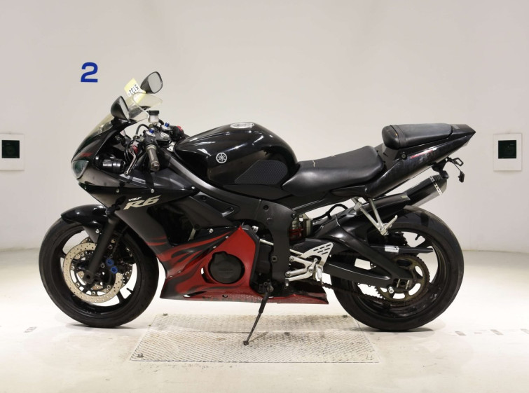 Мотоцикл Yamaha YZF-R6 з пробігом 82072 km