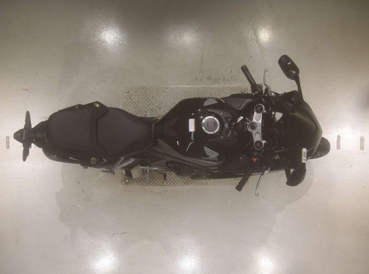 Мотоцикл Honda CBR650R с пробегом 1434 km