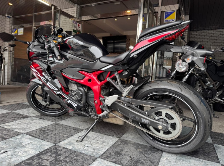 Мотоцикл Ducati MULTISTRADA V4S с пробегом 957 km