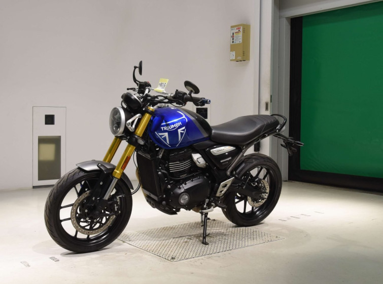 Мотоцикл Triumph speed 400 з пробігом 5058 km
