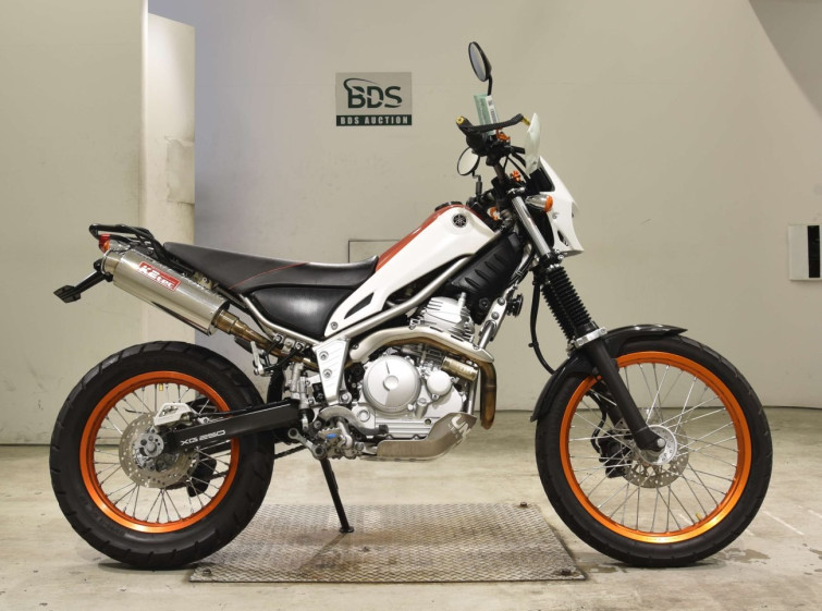 Мотоцикл Yamaha TRICKER з пробігом 8318 km