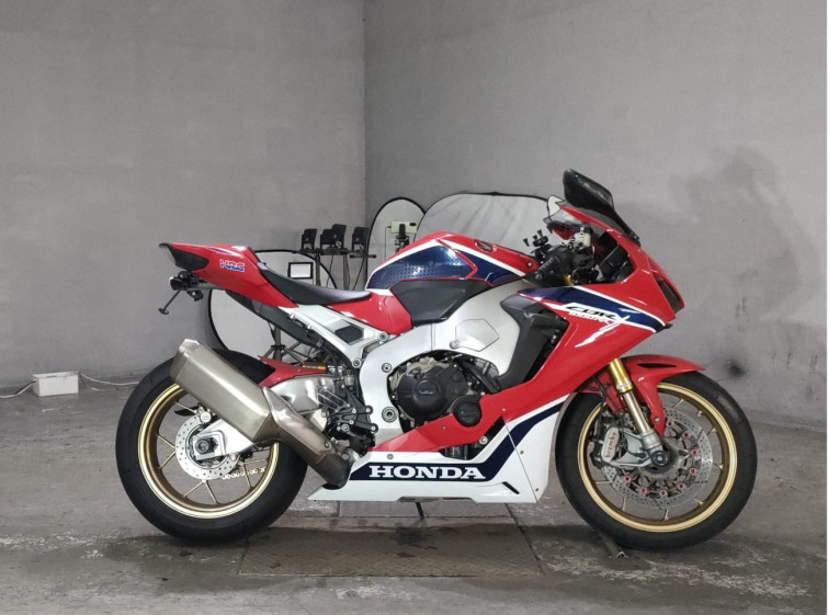 Мотоцикл Honda CBR1000RR SP с пробегом 25543 km
