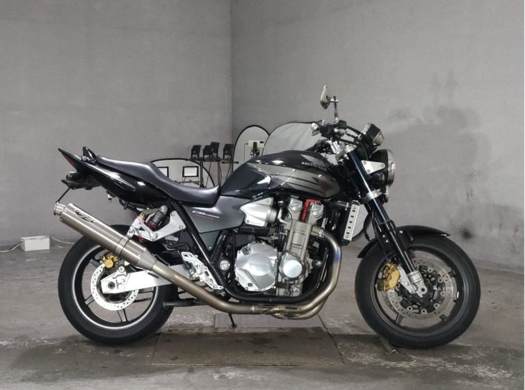 Мотоцикл Honda CB1300SF з пробігом 29907 km