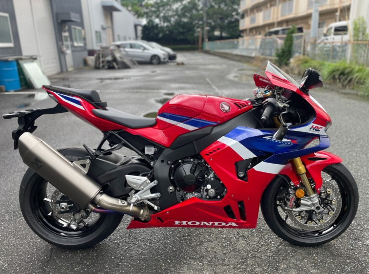 Мотоцикл Honda CBR1000RR-R FB SP с пробегом 3078 km
