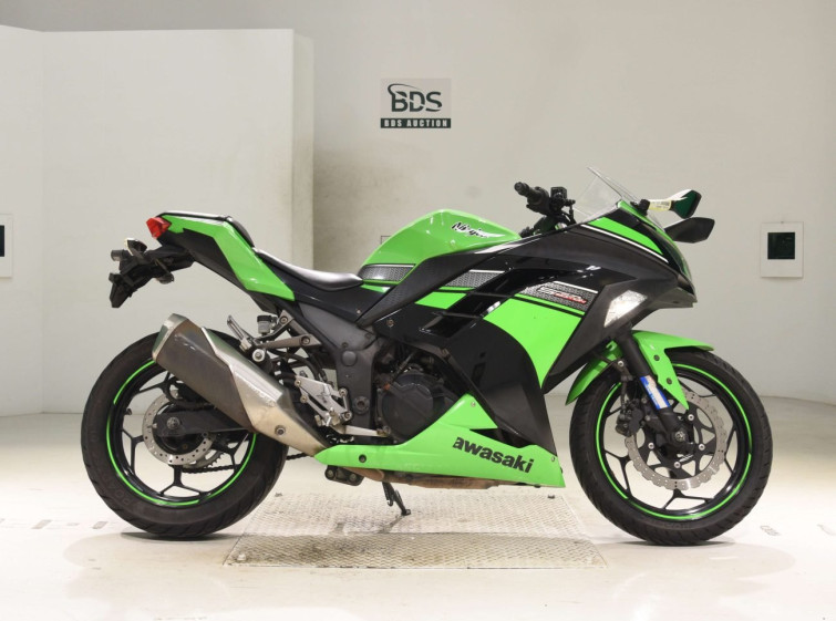 Мотоцикл Kawasaki NINJA250 с пробегом 66967 km