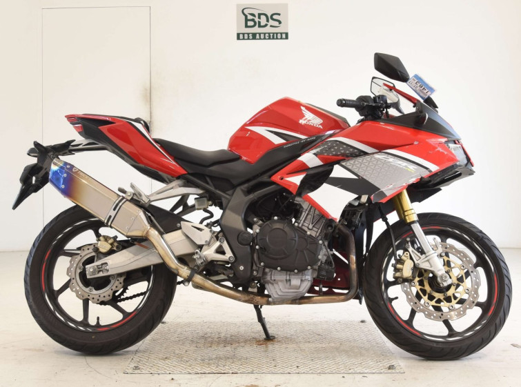 Мотоцикл Honda CBR250RR з пробігом 27441 km